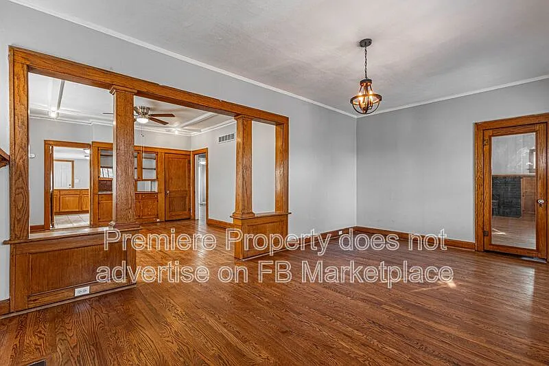 3 bed, 1.0 bath, 1972 sqft, $1,295 — Photo 3