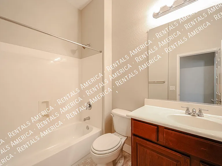 18676 E Braeburn Ln — Photo 14