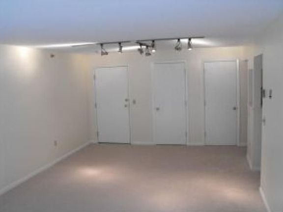 5th image of 520 Candlewood Park