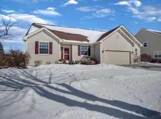 2402 Kiowa Dr, Grafton, WI 53024