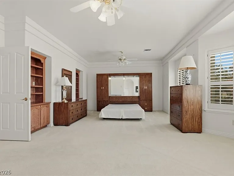 1888 Woodhaven Dr — Photo 33