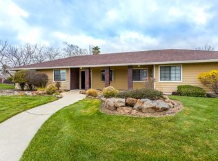 2896 Howard Dr, Redding, CA 96001