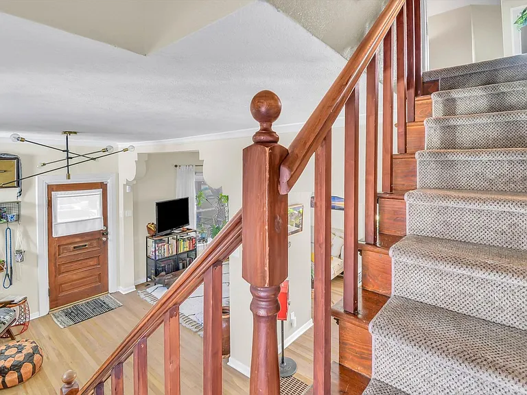 617 S Logan St — Photo 20