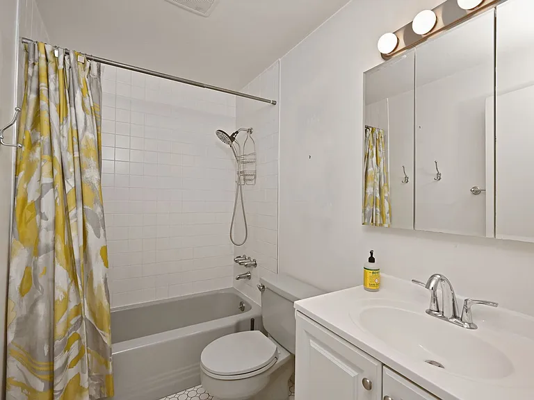 5008 Puget Blvd SW — Photo 18