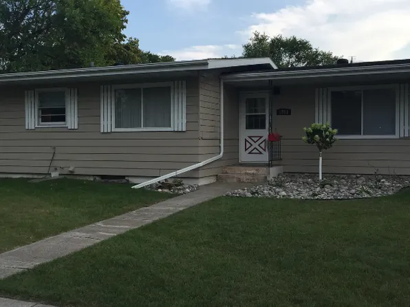1503 18th Ave S, Moorhead, MN 56560