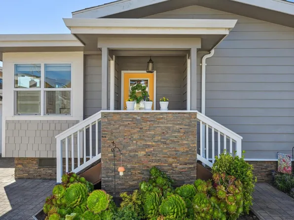611 Poplar St, Half Moon Bay, CA 94019