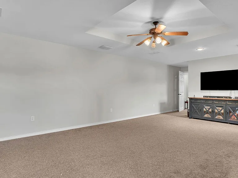 350 Julius Davis Ln — Photo 34