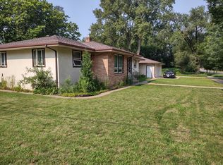 1194 3rd St E, Saint Paul, MN 55106