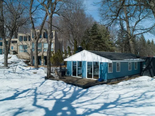 2877 Lakeshore Ave, Maple Plain, MN 55359