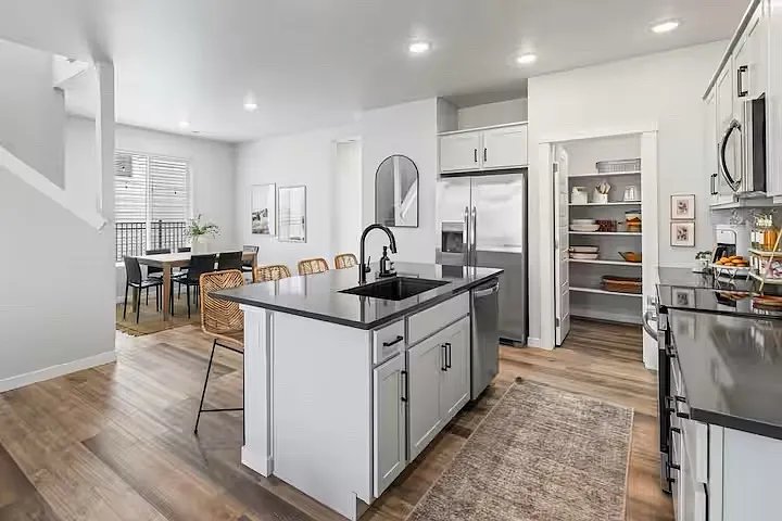 4967 W Milano St — Photo 5