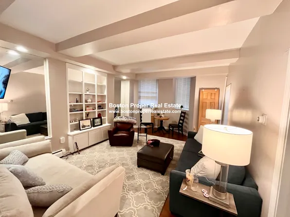 40 Saint Botolph St, Boston, MA