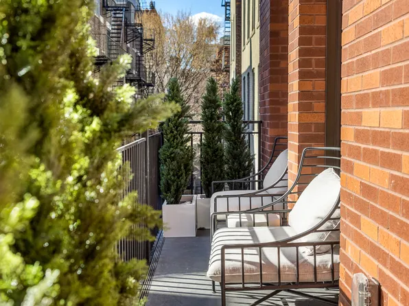 470 Columbus Avenue image 4 of 17