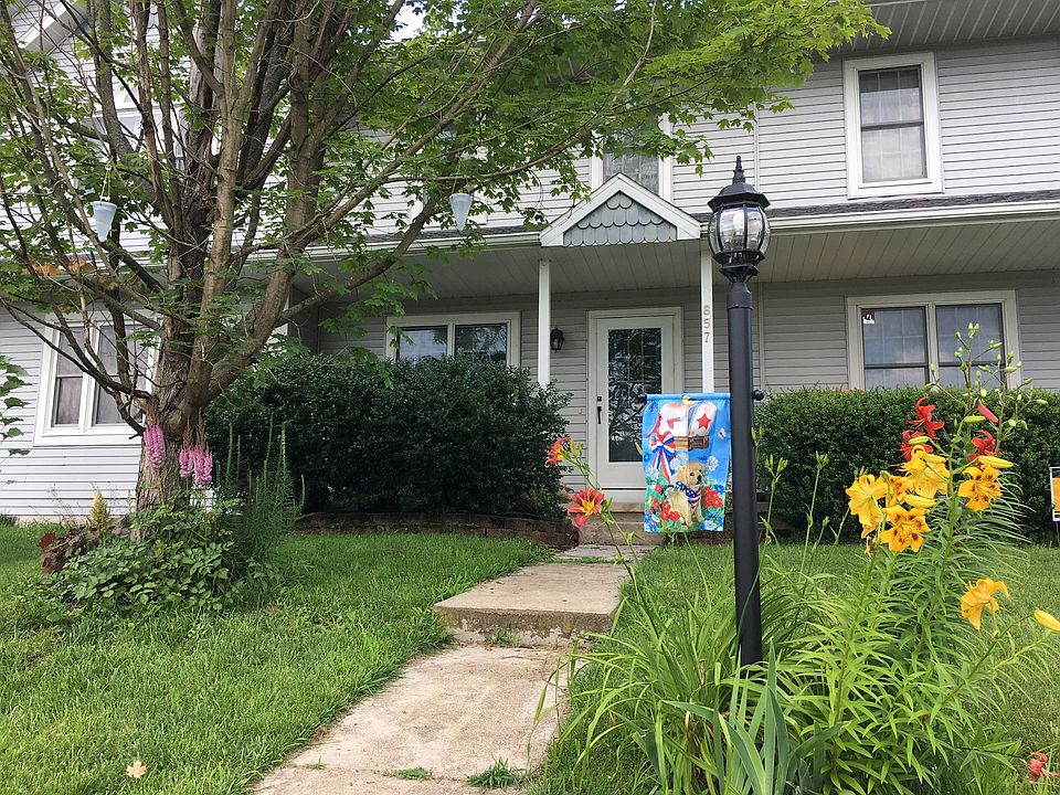1st image of 857 Greenbriar Ln