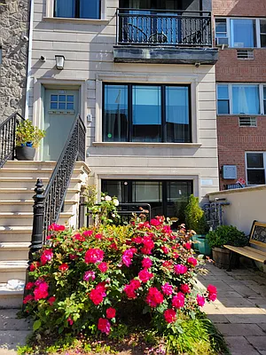 Sold by Compass | media 24