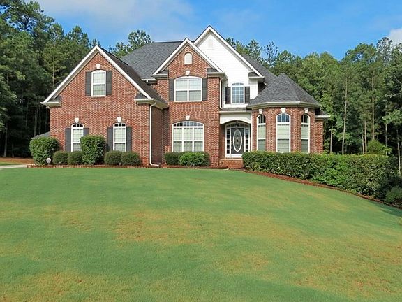 3rd image of 599 Guinevere Ct