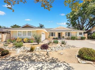 647 Ridgefield Dr, Claremont, CA 91711