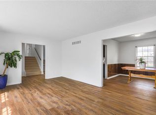 16574 Glenwood St, Stilwell, KS 66085