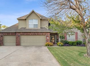 8831 E 77th Pl, Tulsa, OK 74133