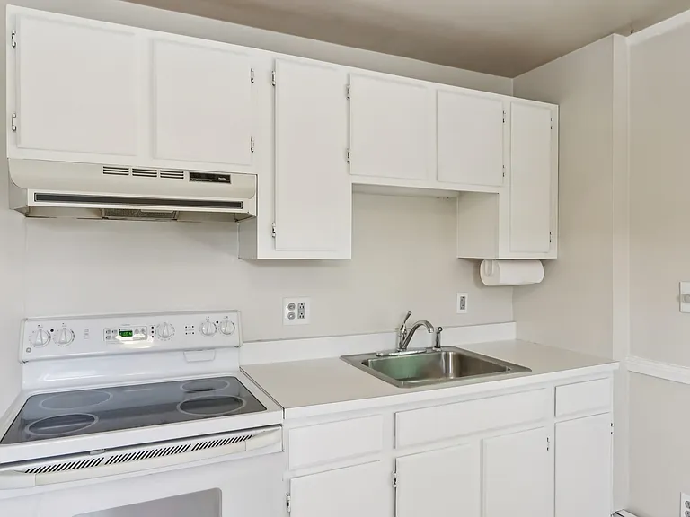 3 Lynnfield St #2 — Photo 7
