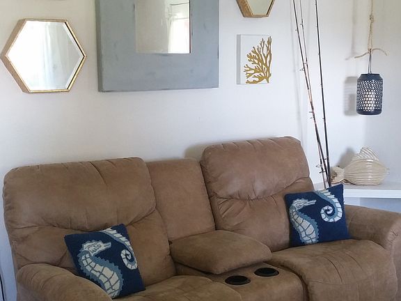 Waterside Livingroom