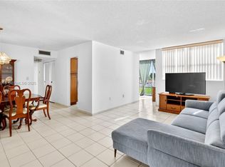 9401 SW 4th St APT 301-6, Miami, FL 33174