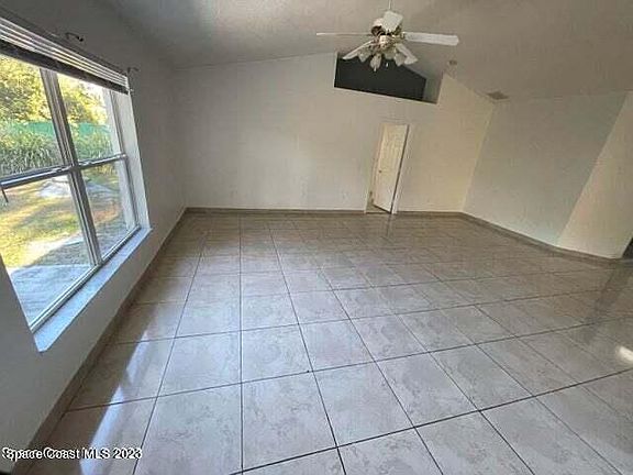 5th image of 1868 Pirate Ave SE