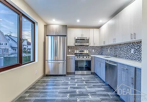 5th image of 3813 Neptune Ave #1CC