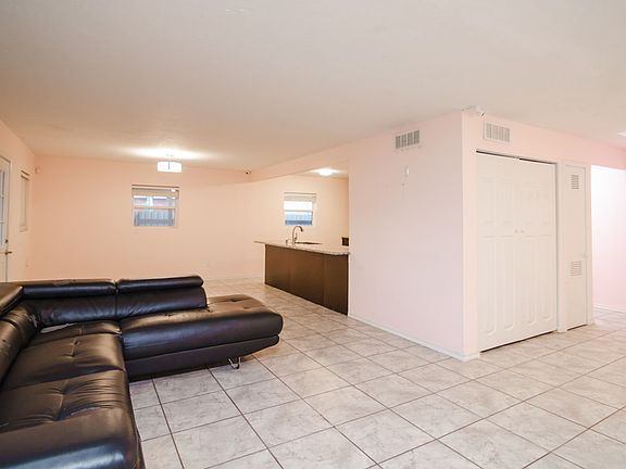 5th image of 3612 Roosevelt Dr