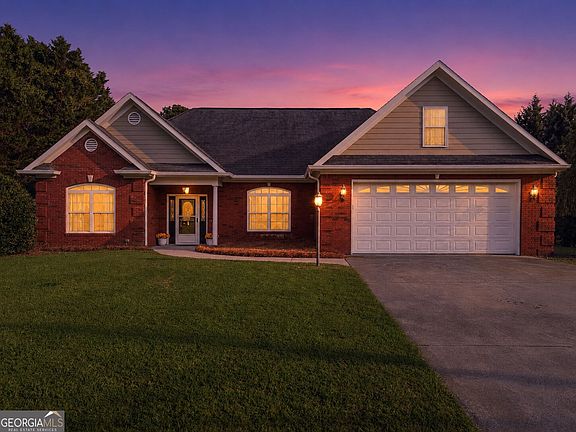 2nd image of 3601 Garden Lakes Pkwy NW