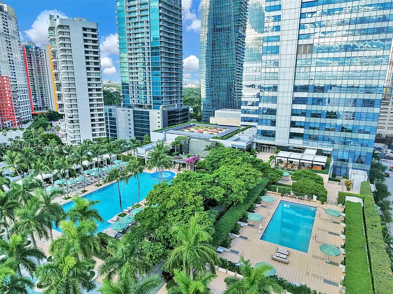1435 Brickell Ave #3412 — Photo 32