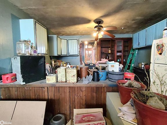 5th image of 209 Exchange St