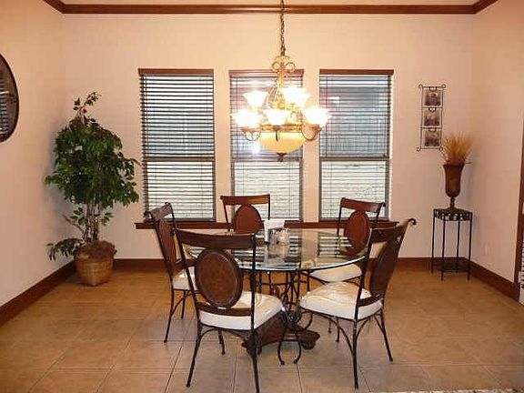 4th image of 7905 Forest Lakes Ct