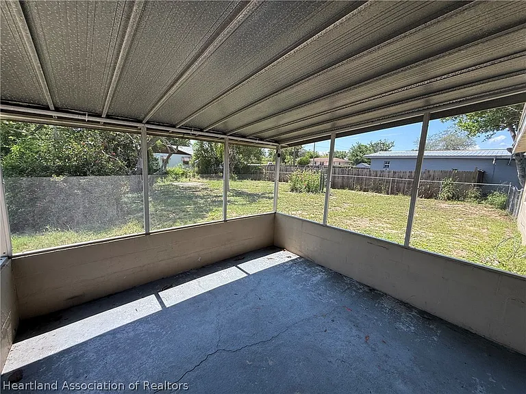 1732 Lagrange Ave — Photo 11