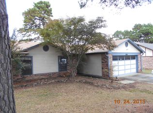 2304 Pine Ln, Barling, AR 72923