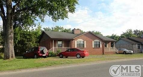 1st image of 3112 Brickdale Ln #B
