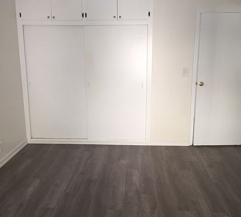 3rd image of 14330 Friar St