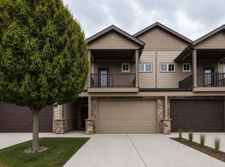 805 W Jordan Oaks Ct, Sandy, UT 84070