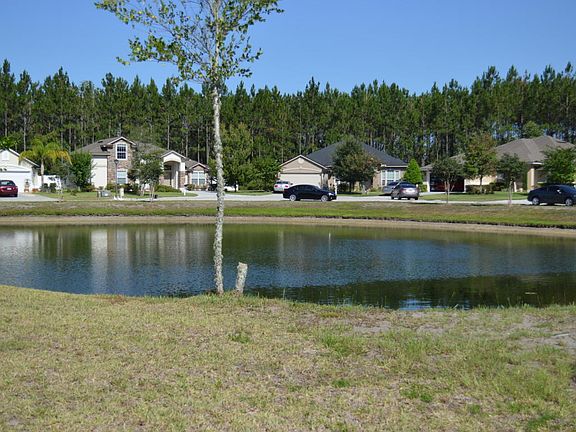2nd image of 104 Caroline Creek Cir