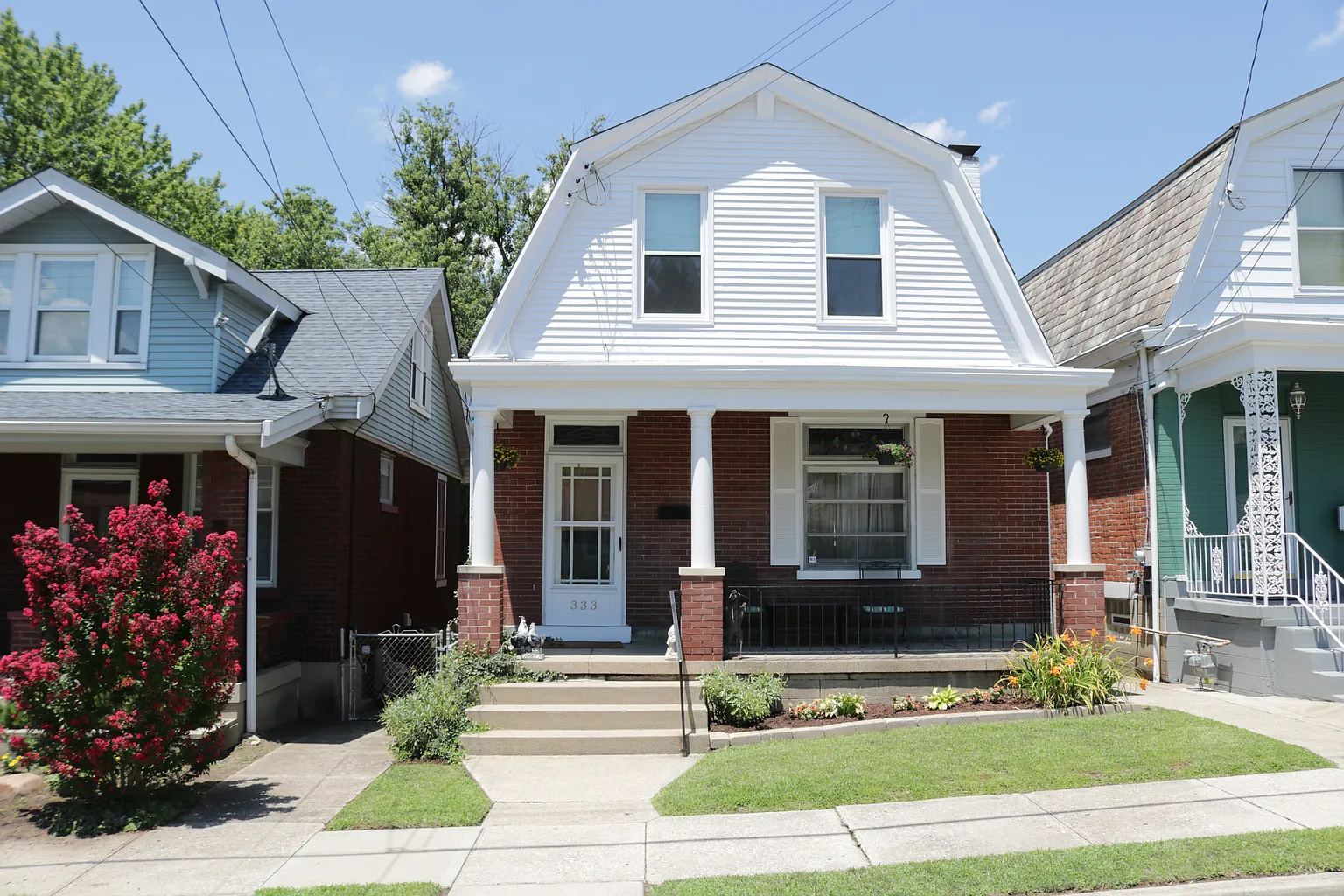 333 Grandview Ave photo 1
