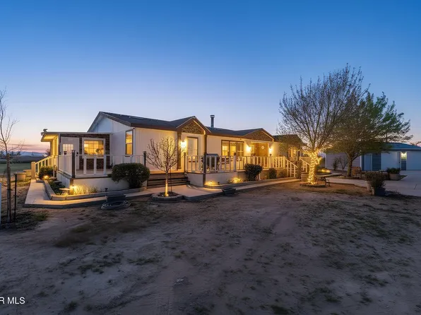 9890 Sue Ave, Rosamond, CA 93560