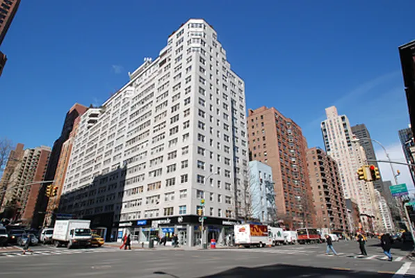 Rented by Buchbinder & Warren | media 7