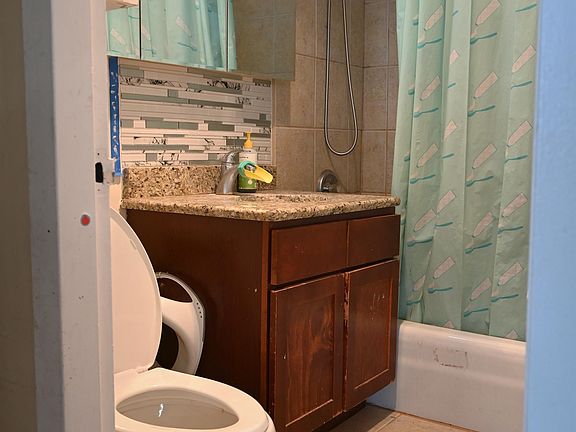 4th image of 655 W Irving Park Rd APT 5212
