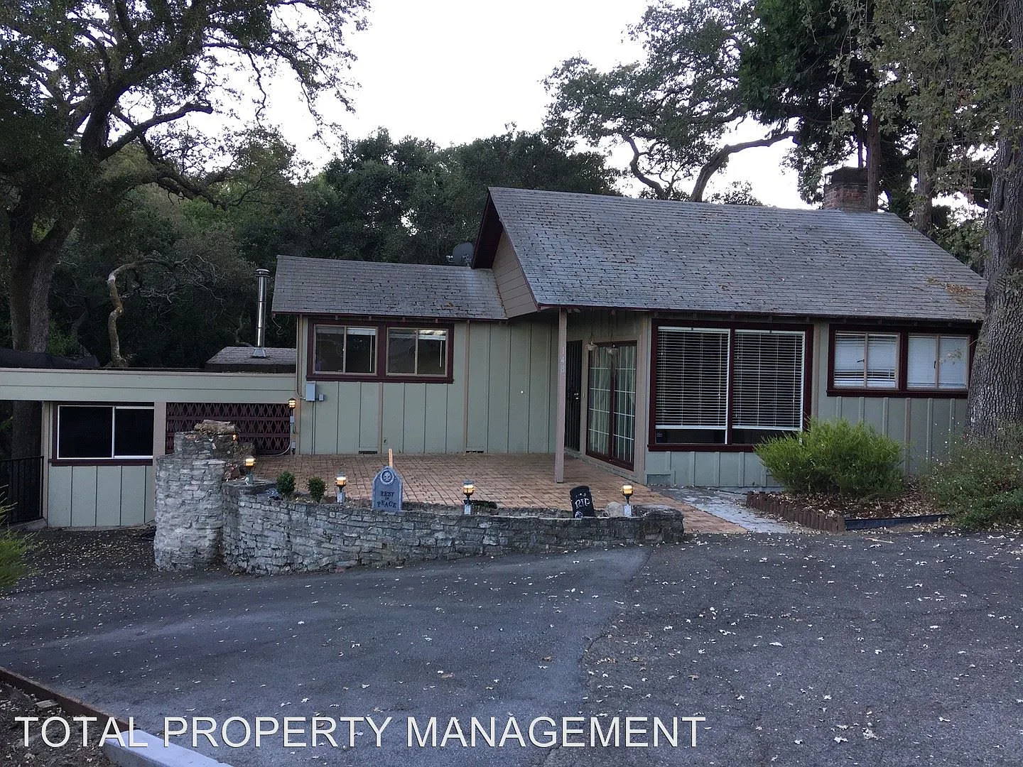 148 Cleland Ave photo 1
