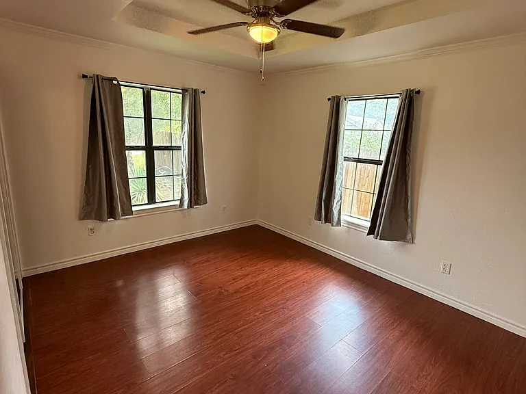 727 Circle Dr — Photo 10
