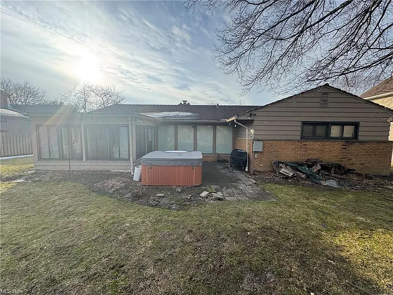 2545 Buckhurst Dr — Photo 16