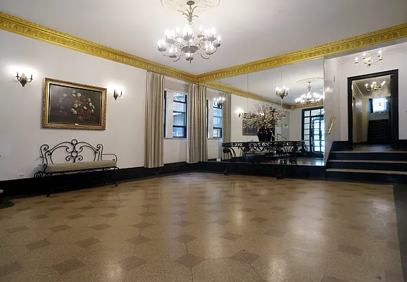 Sold by EXR | media 2