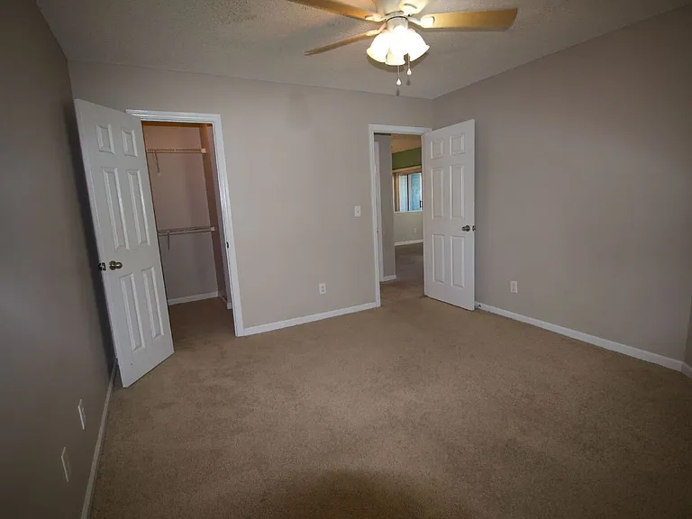 120 Breezewood Dr — Photo 19