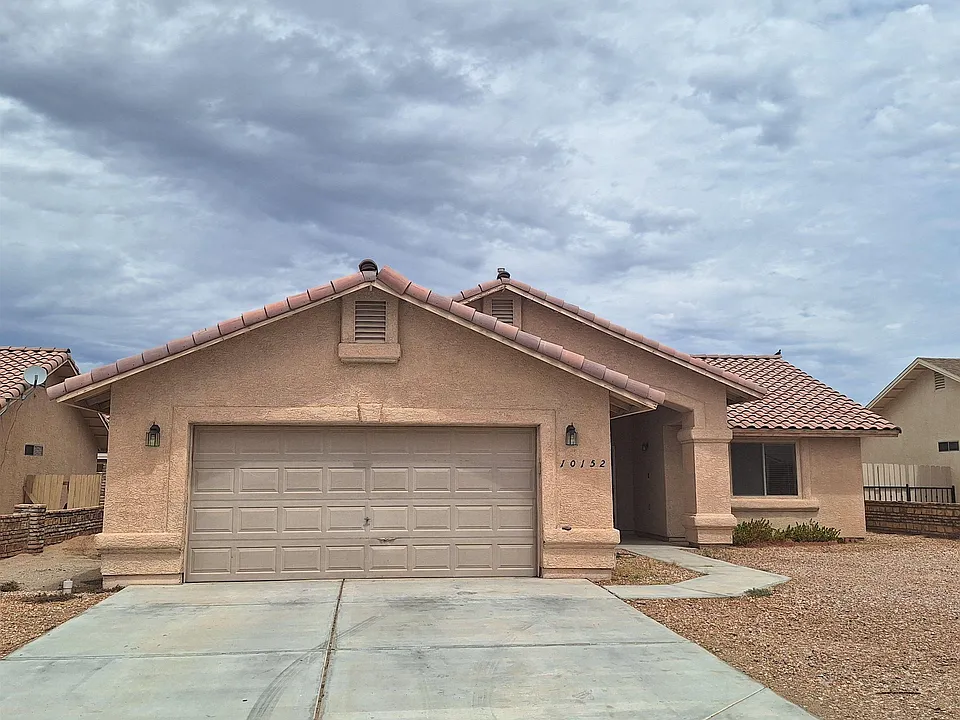 10152 E 38th Pl