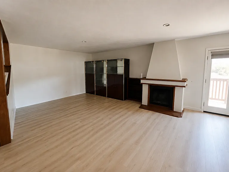 Unfurnished living room space