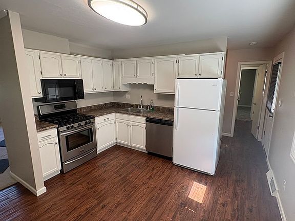 2nd image of 5706 N Graceland Dr